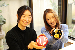 金沢の工芸品に触れてみたい方・実際に金箔貼りを体験してみたい方は【金箔屋さくだ】へ